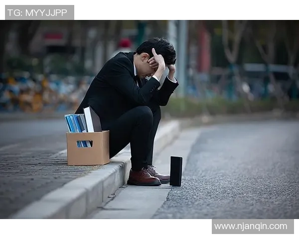 刘铮的奋斗故事：从普通青年到职场精英的成长之路