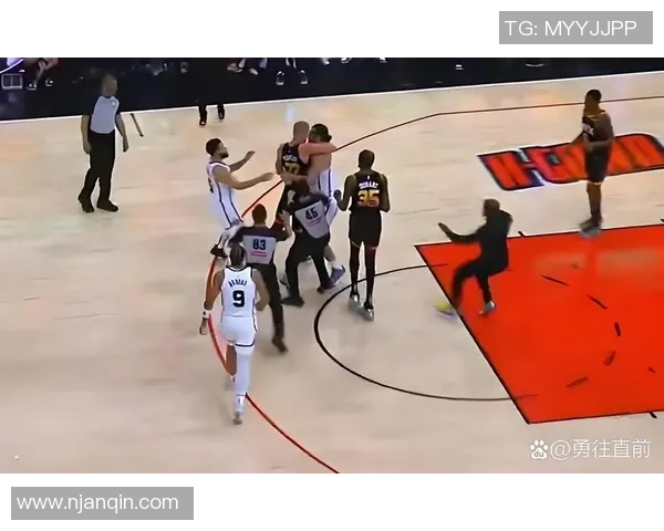 2018年火箭队与国王队精彩对决全场录像回顾与精彩瞬间分析