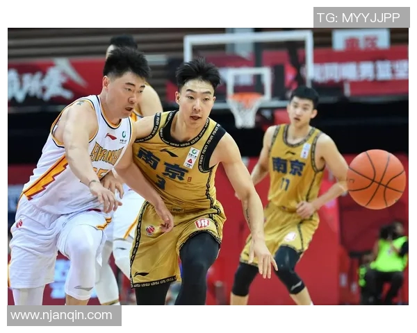 南京篮球队灵活性分析与战术适应性研究探讨